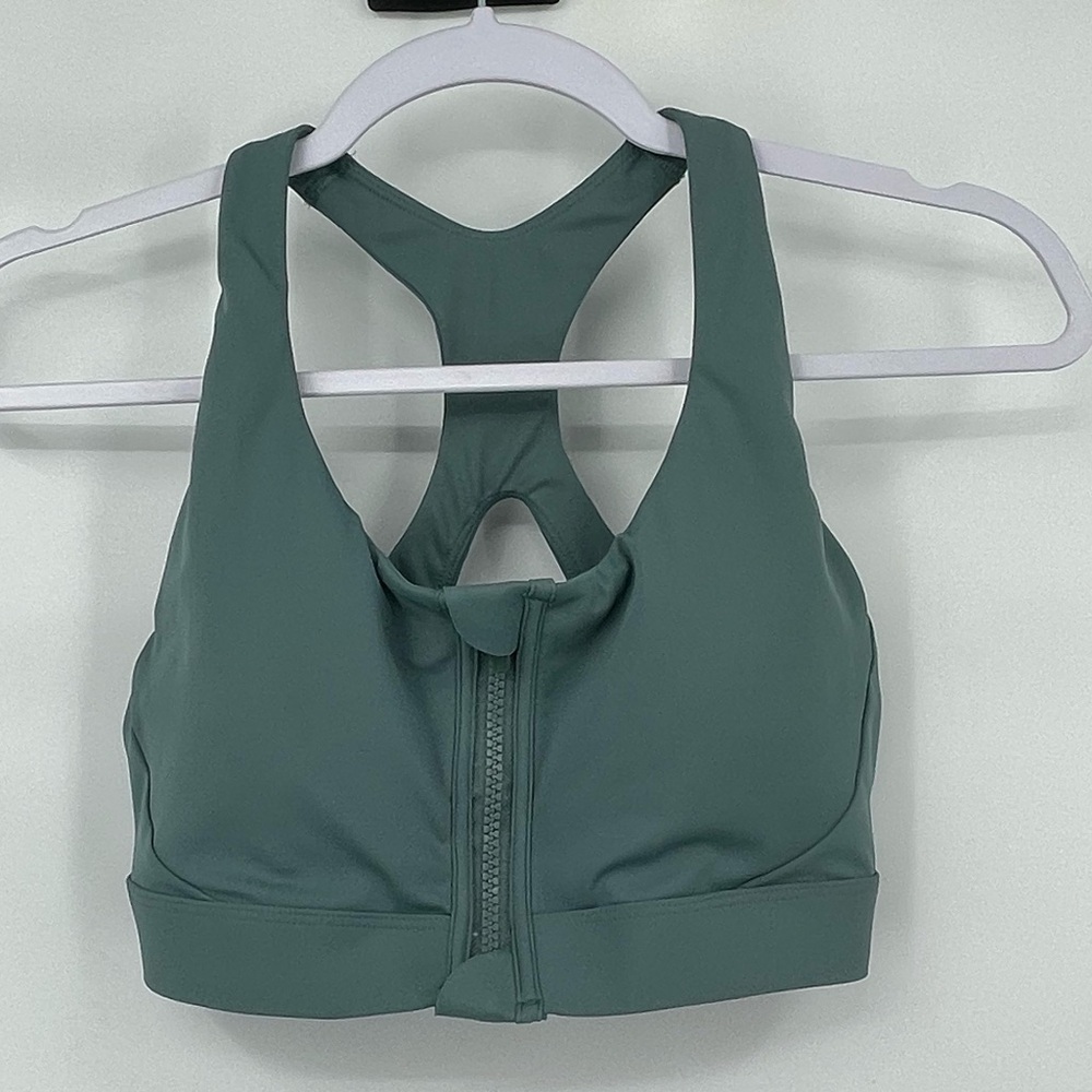 Avia sage green front zip sports bra